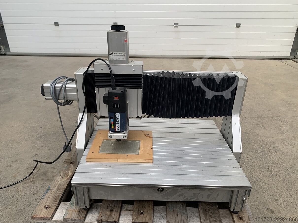 ISERT ELECTRONIC X 350 / Y 300 / Z 70 mm - 24000 RPM