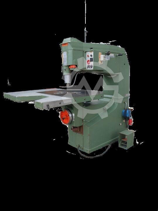SCM R9