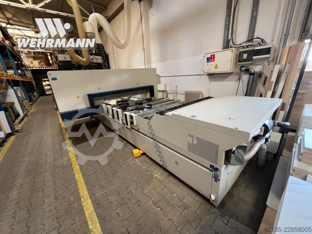 SCM Morbidelli M220