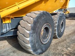 Komatsu HM400-3R (4 pcs available in Abu Dhabi)