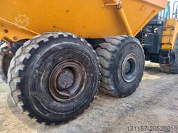 Komatsu HM400-3R (4 pcs available in Abu Dhabi)