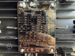 Silnik elektryczny WEG AL90S L 02 2 2kW 2855rpm 230 400V IE3
