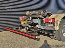 DAF CF 460 8x4 / HIAB HOOKLIFT / RETARDER / SPRING ...