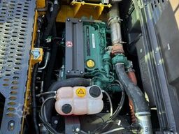 VOLVO EWR150E Mobilbagger mit ROTATOR ENCONG EC319