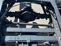 IVECO DAILY 40 - 180 FAHRGESTELL, E6 OHNE MOTOR/OHNE GETRIEBE