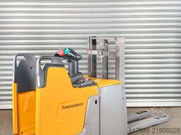 Jungheinrich Service Neu - Batterie 83% - 2,01m Hub - 2t