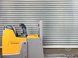 Jungheinrich Service Neu - Batterie 83% - 2,01m Hub - 2t