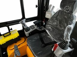 Tec-Point GmbH - Motor Kubota D902 HT20P - Heizung + Klima - Vollkabine