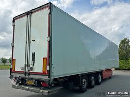 SCHMITZ CARGOBULL SCB*S3B SCHMITZ TKM COOLING LIFT AXLE TAIL LIFT