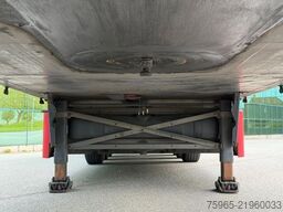 SCHMITZ CARGOBULL SCB*S3B SCHMITZ TKM COOLING LIFT AXLE TAIL LIFT