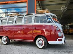 VOLKSWAGEN T 1 Samba mit Safarifenster