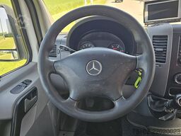 MERCEDES-BENZ SPRINTER 513