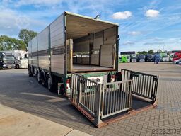Scania P114-340 8x2*6 - Livestock 1 deck / Cattle - 3x...