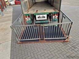 Scania P114-340 8x2*6 - Livestock 1 deck / Cattle - 3x...