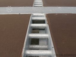 Fliegl SDS 390 Plateau mit Verriegelung+Rungen