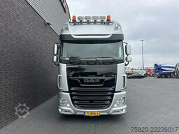DAF XF 530 8X2+HIAB 1055E-8+JIB 150X-6 KRAAN/KRAN/C...