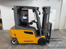Jungheinrich EFG 320 / 4820 Std.