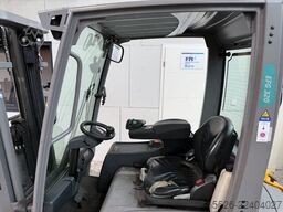 Jungheinrich EFG 320 / 5425 Std.