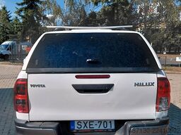 TOYOTA Hilux Double Cab Duty 4x4