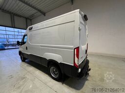 IVECO Daily 50C18 Kastenwagen *Navi*Ahk**