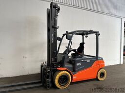 Toyota 8FBMT50 - TRIPLEX 6,5 m - NEUGERÄT !!!