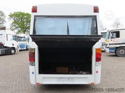 Mercedes-Benz 815 D  31 places!  Manual injection