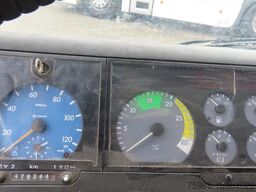 Mercedes-Benz 815 D  31 places!  Manual injection