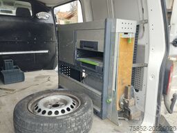 VW T 6 2,0 TDI BlueMotion Werkzeugregale