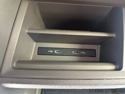 VW CRAFTER 6 SITZER KLIMAAUTO. ACC NAVI KAMERA PDC