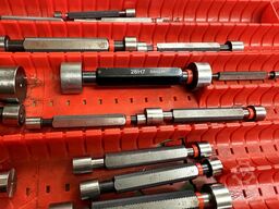 GÖDDE Workbench with Contents