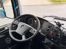 Mercedes-Benz Atego 1223 4x2 Pritsche mit Heckladekran ATLAS