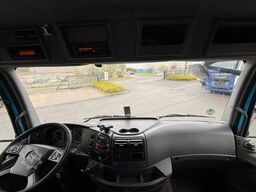 Mercedes-Benz Atego 1223 4x2 Pritsche mit Heckladekran ATLAS