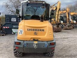 LIEBHERR L506 Compact