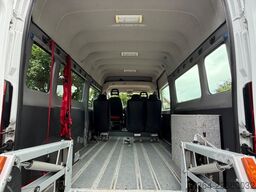 FIAT Ducato 2.3 Multijet Maxi 5 Sitze Rollstullift