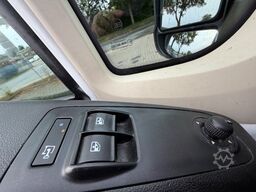 FIAT Ducato 2.3 Multijet Maxi 5 Sitze Rollstullift
