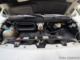 FIAT Ducato 2.3 Multijet Maxi 5 Sitze Rollstullift
