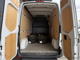 MERCEDES-BENZ Sprinter 215 CDI L2H2 Klima 7MBUX Heckschaden