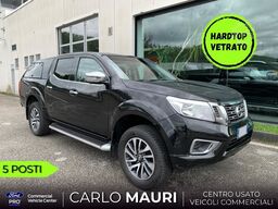 Nissan Navara 4WD 5 posti con HardTop