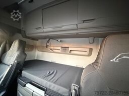 MAN TGX 26.520 6x2-4 LL Abroller Hyva Titanium