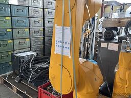 STÄUBLI Roboter CS8S-RX160