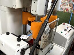 Bruderer BSTA 30