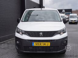 Peugeot Partner 1.2 Benzine! EURO 6 - Airco - Navi - Cr...