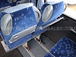 VDL/Bova Futura FHD 127.365 / Handicaped lift / Full opt...