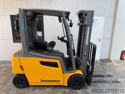 Jungheinrich EFG 320 / STVZO / nur 2599 Std.