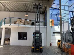 Jungheinrich EFG 320 / STVZO / nur 2599 Std.