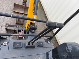 JCB 16C-1 /2022 BJ/ 779 H / verbr. Laufwerk/2xLöffel