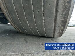 Schmitz Cargobull Curtainsider Mega