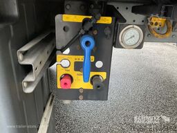 Schmitz Cargobull Tiefkühler Multitemp Doppelstock