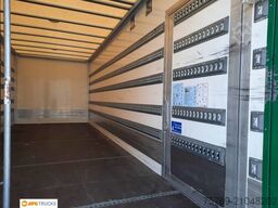 MERCEDES-BENZ 1827 L ACTROS Koffer 7,35 m mit Tür + LBW 2t