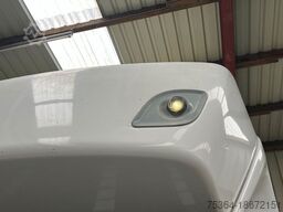 VOLKSWAGEN Crafter 2.0 Tdi Polyester Koffer California 3,5t